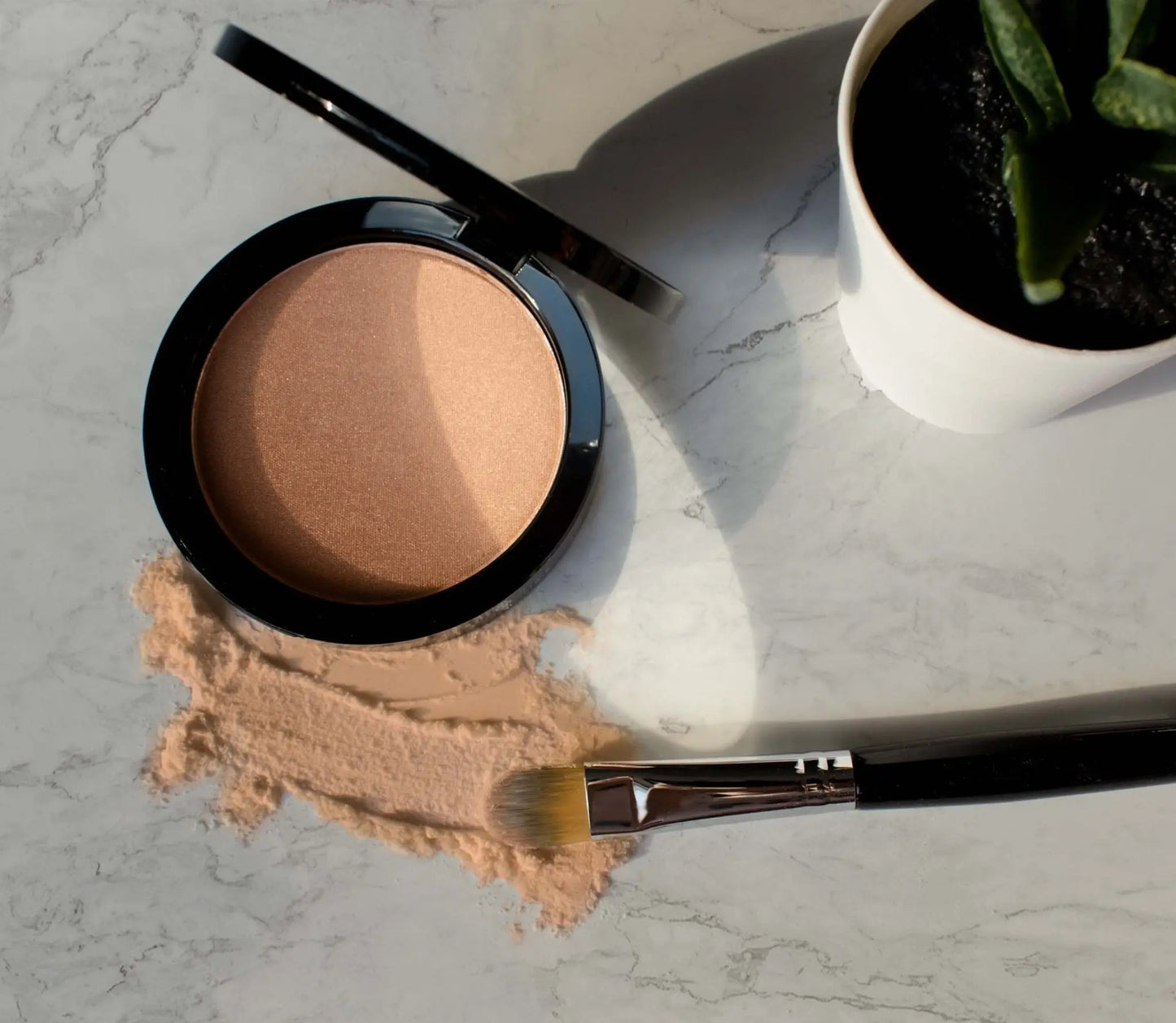 Poudre Illuminatrice - Glowy - gayellaPoudre Illuminatrice - GlowyLuminizing Powder_3.pnggayellagayella75517 - BLNK - MB - 01 - 02 - LZ - LMZ01
